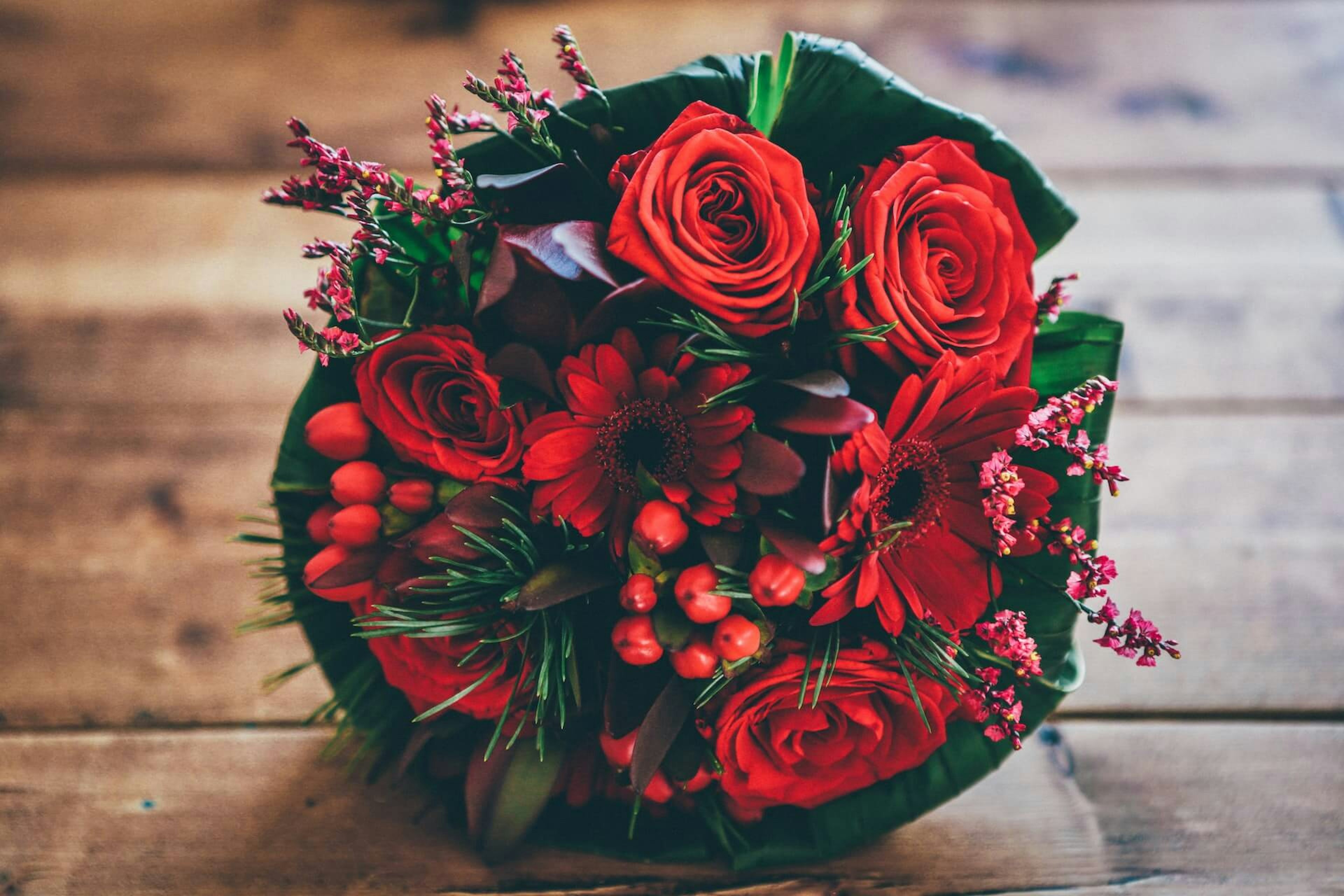 6 Ways to Extend the Life of Your Beautiful Bouquet