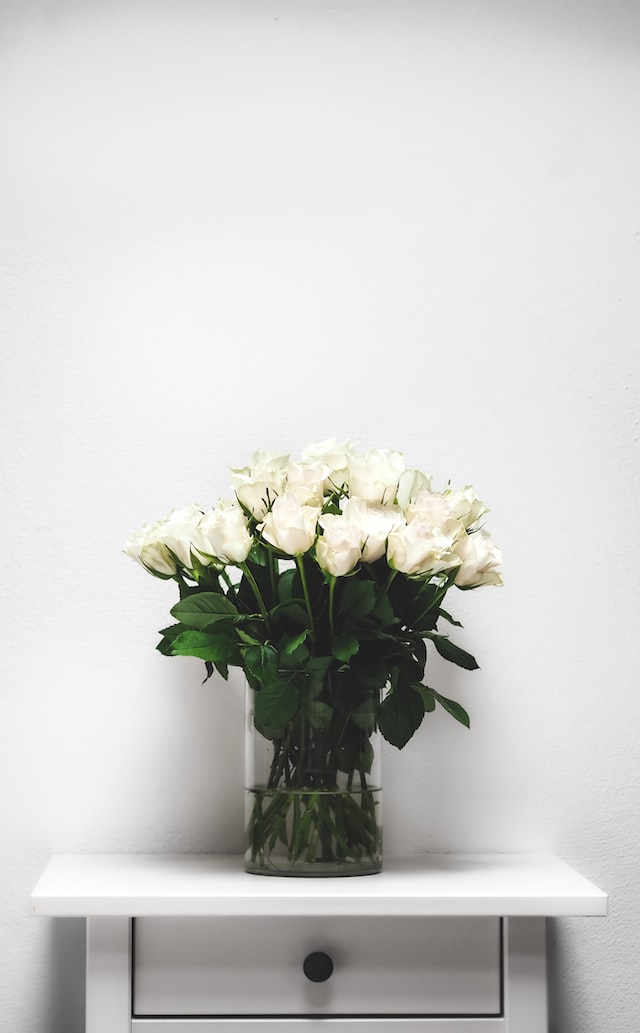 White roses